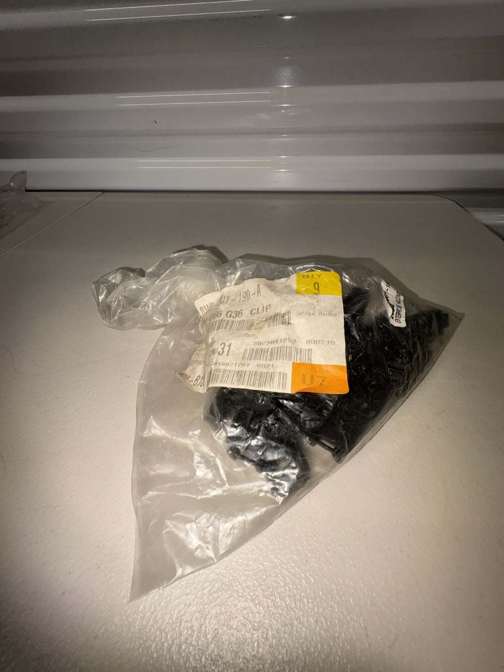 Audi Volkswagen Clip Part 8WD-201-190-A Lot of 9